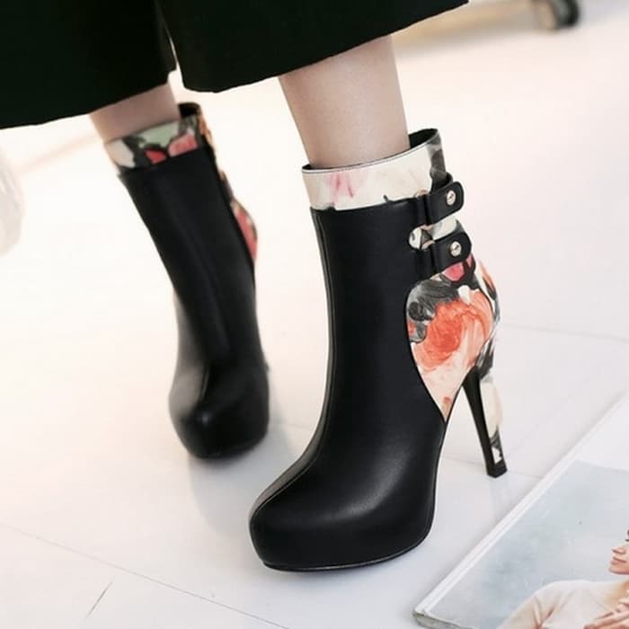  Sepatu  Boots  High Heels Wanita  Cantik Model  Terbaru RYN 