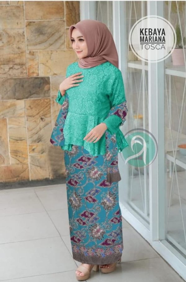Setelan Baju Kebaya Brukat dan Rok Span Batik Ada Syal